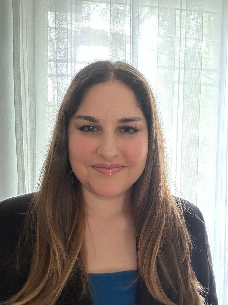 Headshot of Instructional Designer Jessica Supervielle